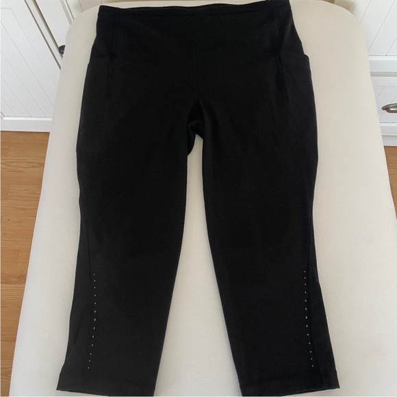🍋SOLD🍋 Lululemon Swift Speed hi rise crop 21” - Picture 6 of 8